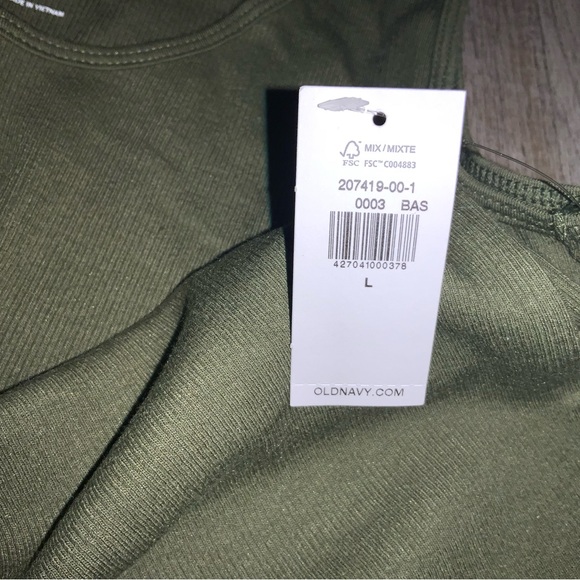 (Bin 7)  Old navy bundle of two tanks tops, green and burnt sienna, Size XL - Picture 4 of 5
